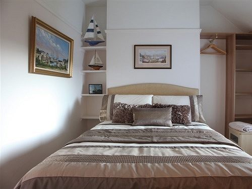 Bed and Breakfast Langdale House Сент-Остел Экстерьер фото